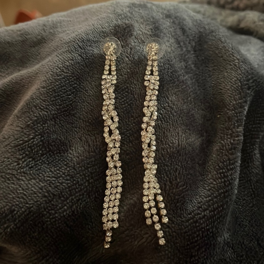 silver diamond dangling earrings